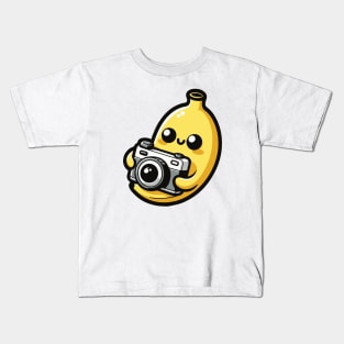 Banana-rama Photography - Cute banana taking picture Kids T-Shirt